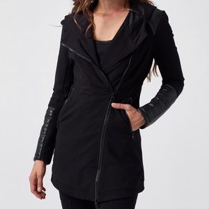 Blanc Noir Update Traveler Jacket